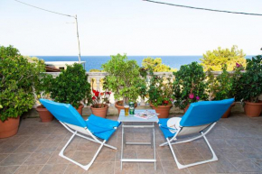 G and A House, Poros